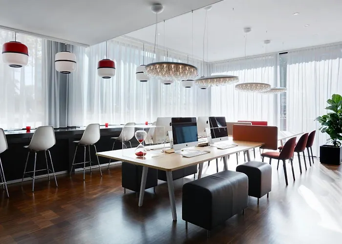citizenM Amsterdam South Hotel